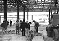 1990년 11월 체크포인트 찰리의 서쪽 부분 잔해들이 제거중이다