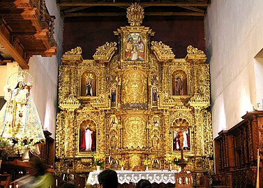 Retablo mayor de la iglesia de Chacas, Perú.