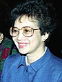 Corazon Aquino, première femme élue présidente en Asie ( Philippines, 1986).