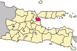 Lokasi Kota Surabaya di Pulau Jawa
