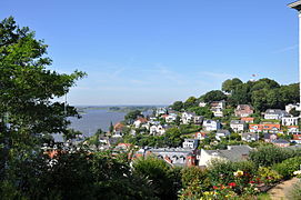 Hills and mansions in Blankenese