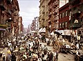 Fotografía en fotocromo de la Calle Mulberry (Manhattan) tomada en el año de 1900. Por Debivort.