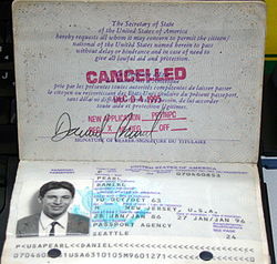la usona pasporto de Pearl eldonita en 1986