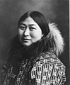 Nowadlook (Nora) Ootenna. Mujer Inupiat (Alaska, 1907).