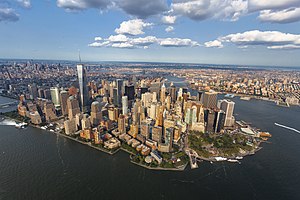 Manhattan Sor, ngacakupin Wall Street, pinaka tumpuan Kota New York dados genah fintech saha pusat finansial jagat,[1] antuk One World Trade Center, pancakar langit pinih tegeh ring pahan gumi kauh