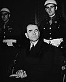 Albert Speer, ministru d'Armamentu y Guerra ente 1942 y 1945.