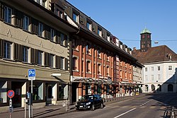 Bahnhofstrasse on Langenthalin pääkatuja.