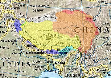 Πολιτιστικά / ιστορικά, (επισημασμένα) απεικονίζονται με διαφιλονικούμενες περιοχές.               "Ευρύτερο Θιβέτ" με βάση εξώριστες ομάδες   Αυτόνομες περιοχές του Θιβέτ, της ΛΔ Κίνας   Αυτόνομη Περιφέρεια του Θιβέτ, στη ΛΔ Κίνας Διαφιλονικούμενη περιοχή της ΛΔ Κίνας από την Ινδία Διαφιλονικούμενη περιοχή της Ινδίας από τη ΛΔ Κίνας Άλλες ιστορικές περιοχές πολιτισμικά εντός Θιβέτ