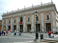 A vasiform balustrade crowns Michelangelo's Palazzo dei Conservatori on the Campidoglio (Rome)