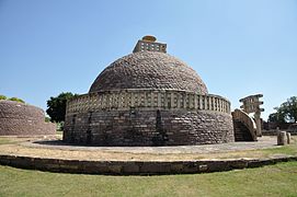 Sunga period stupa 3 (the decorated gateway to the right is Satavahana).