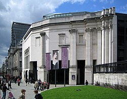 Ala Sainsbury de la National Gallery London de Robert Venturi y Denise Scott Brown (1991)