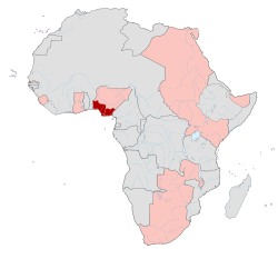 Güney Nijerya Protektorası (kırmızı) Afrika'daki Britanya mülkiyetleri (pembe) (1913)
