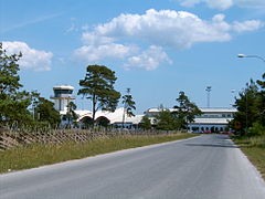 Visby Airport, road to terminal