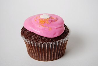 Pink is the color most commonly associated with sweet tastes