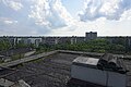 Вид на закинуті будинки в Прип'яті з даху багатоповерхівки