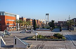 Fotografia que mostra o campus principal da Universidade de Aveiro. Autoria da fotografia na imagem.