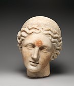 Capul unei zeițe care poartă o diademă; secolele 1-2; marmură; înălțime: 23 cm; Muzeul Metropolitan de Artă