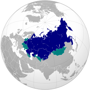 Países em que o russo é a língua oficial (azul escuro) e/ou tem status elevado (turquesa)