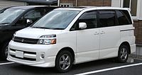 2004–2007 Toyota Voxy Z (facelift)