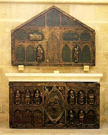 El retablo de Santa María de Mave (arriba -abajo, el frente de altar-), actualmente conservado en la capilla de San Nicolás de la catedral de Burgos. Su datación es muy imprecisa (siglos XIII-XIV).[35]​