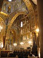 Arcos sarracenos e mosaicos bizantinos complementam-se na Capela Palatina