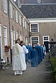 Sacramentsprocessie op het Begijnhof van Breda.
