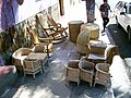 Торговля плетёной мебелью на улице Науисалко
