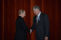 Чрезвычайный и Полномочный Посол Российской Федерации Владимир Чхиквишвили награждён орденом Почёта