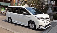 2019 Toyota Noah Hybrid G “TRD bodykit”.