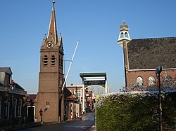 Centre of Nieuwerbrug with the church and toll bridge
