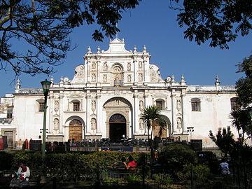 Fachada de la catedral de San José (Antigua Guatemala).-Historia general de España y América, vol. 9-
