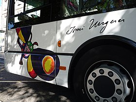 Die Compagnie des Transports Strasbourgeois (CTS) präsentierte Ungerers Zeichnungen auf ihren Bussen[106] in Straßburgs Tomi-Ungerer-Jahr 2011.[73]