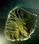南硫黄島の航空写真。国土交通省 国土地理院 地図・空中写真閲覧サービスの空中写真を基に作成