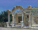 Efes. Harabeleri Hadrian Tapınağı , 2008