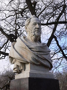Busto de Gustav Meyer, fundador de Treptower Park.