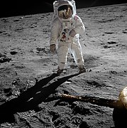 Buzz Aldrin a Holdon (Apollo-11)