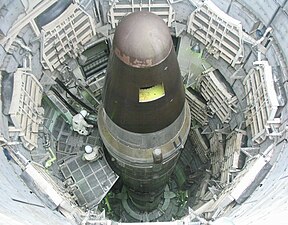 Eine Interkontinentalrakete im Raketensilo auf dem Gelände des Titan Missile Museums.