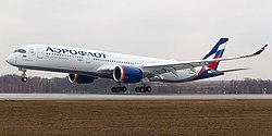 Airbus A350-900 in der neuen Bemalung der Aeroflot