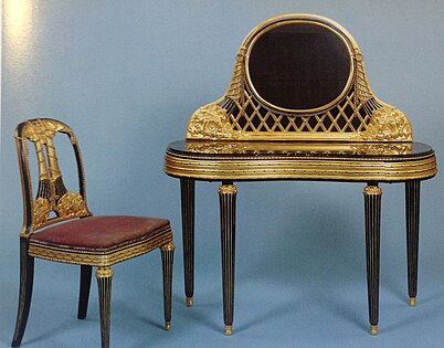 Penteadeira e cadeira de mármore e madeira encrustada, lacada e deslizante por Paul Follot (1919-1920)