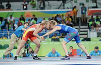 Оксана Кухта у сутичці проти представниці Азербайджану Юлії Раткевич на літніх Олімпійських іграх 2016 року в Ріо-де-Жанейро