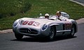 Mercedes-Benz 300 SLR similar ao gañador en 1955 pilotdo por Stirling Moss e Peter Collins