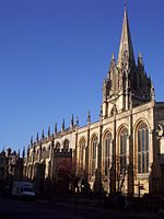 از دیگر بناهای اولیه دانشگاه آکسفورد University Church of St Mary the Virgin است که در سالیان قرن دوازدهم و سیزدهم میلادی ساخته شد.[۹]