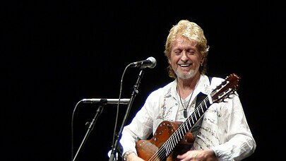 Jon Anderson with acoustic guitar 2.JPG