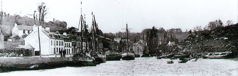 Vue panoramique du port de Pont-Aven (carte postale, vers 1900)
