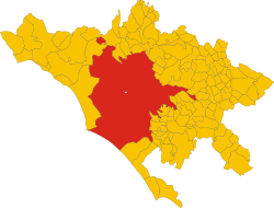 Wilayah comune ini (Roma Capitale, warna merah) di dalam Kota Metropolitan Roma (Città Metropolitana di Roma, warna kuning)