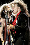 Melissa Etheridge (links) und die Band Aerosmith (rechts) wurde je dreimal nominiert, konnten den Preis jedoch nie gewinnen.