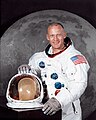 باز آلدرین، فضانورد آپولو ۱۱ (دکترای هوا-فضا، ۱۹۶۳ میلادی)