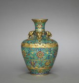 Chinese vase with three rams' heads; 1736-1795; cloisonné enamel; diameter: 9.4 cm, overall: 14 cm; from Jingdezhen (Jiangxi province, China); Cleveland Museum of Art (Cleveland, Ohio, USA)