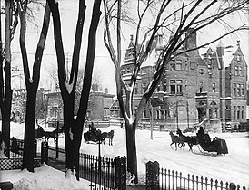 Sir George Drummond's House, built in the 1880s on Sherbrooke, at the corner of Drummond. Torn down in 1930, the site was used as a car wash