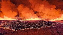 4 km dlouhá erupční trhlina sopečného systému Svartsengi 18. prosince 2023.